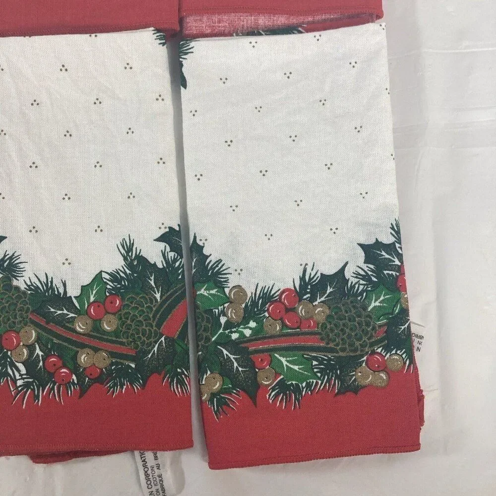 Sunweave Linen Set of 6 Holly & Pinecones Napkins Christmas Holidays Vintage